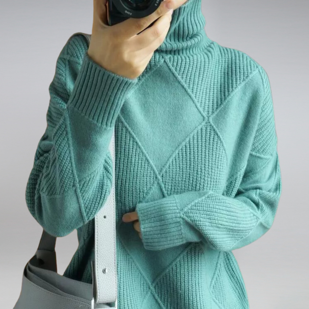 Amalia | Soft Cashmere Turtleneck