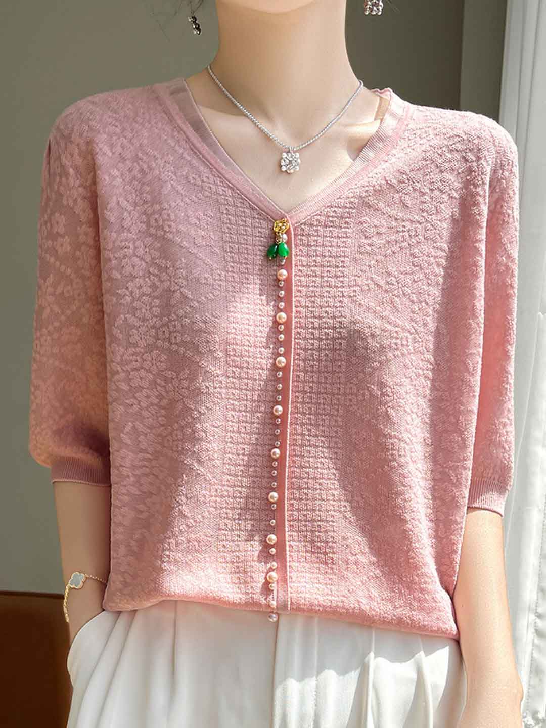 Alexis | Retro V-Neck Lantern Top
