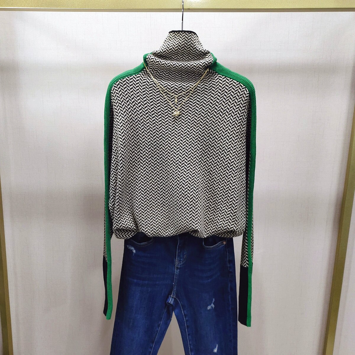 Jess | Turtleneck Sweater