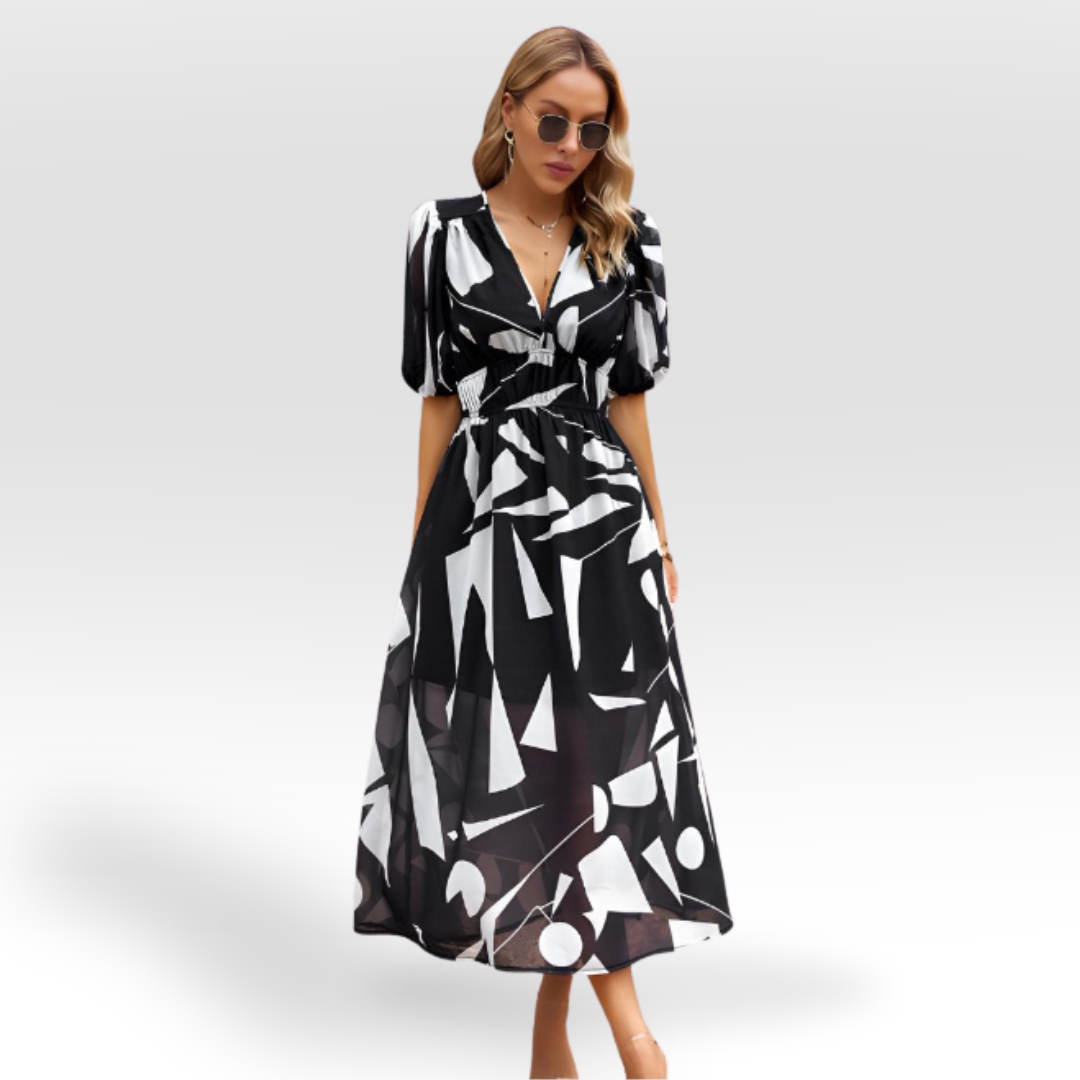 Chantal | Charming V-Neck Dress