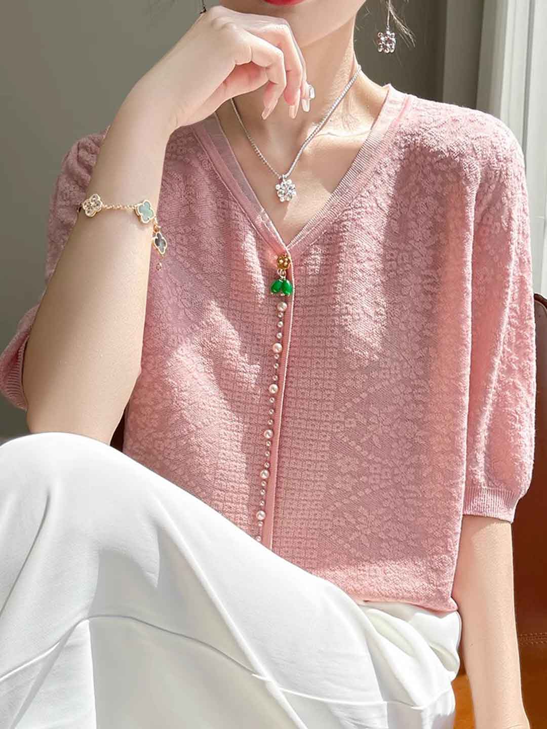 Alexis | Retro V-Neck Lantern Top