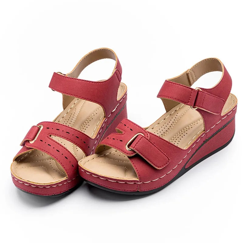 Loes | Open toe orthopedic sandals